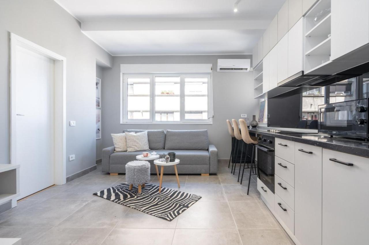 Minimalist Design Apartament In Magheru Bucharest Luaran gambar