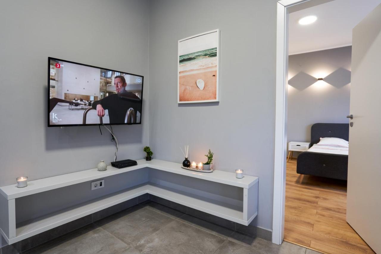 Minimalist Design Apartament In Magheru Bucharest Luaran gambar