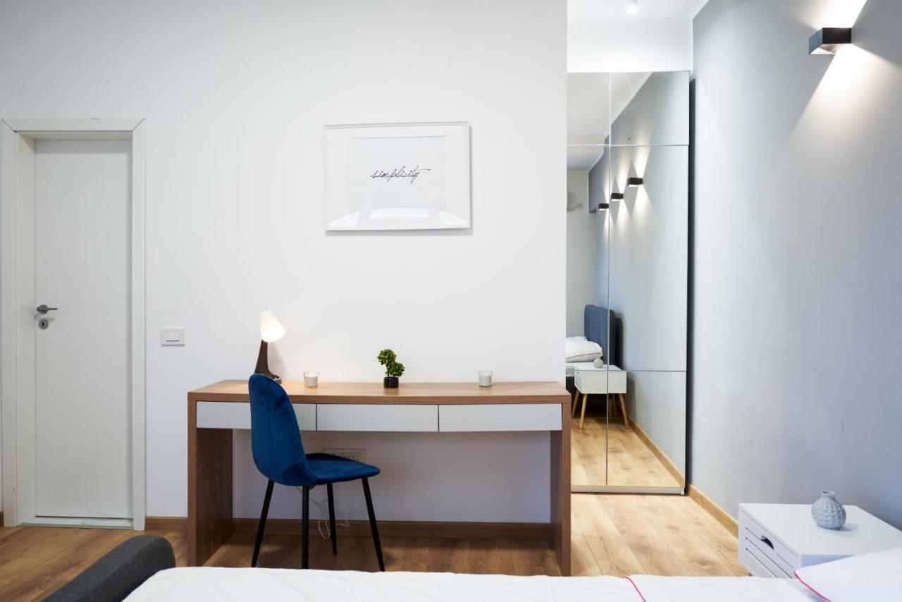 Minimalist Design Apartament In Magheru Bucharest Luaran gambar